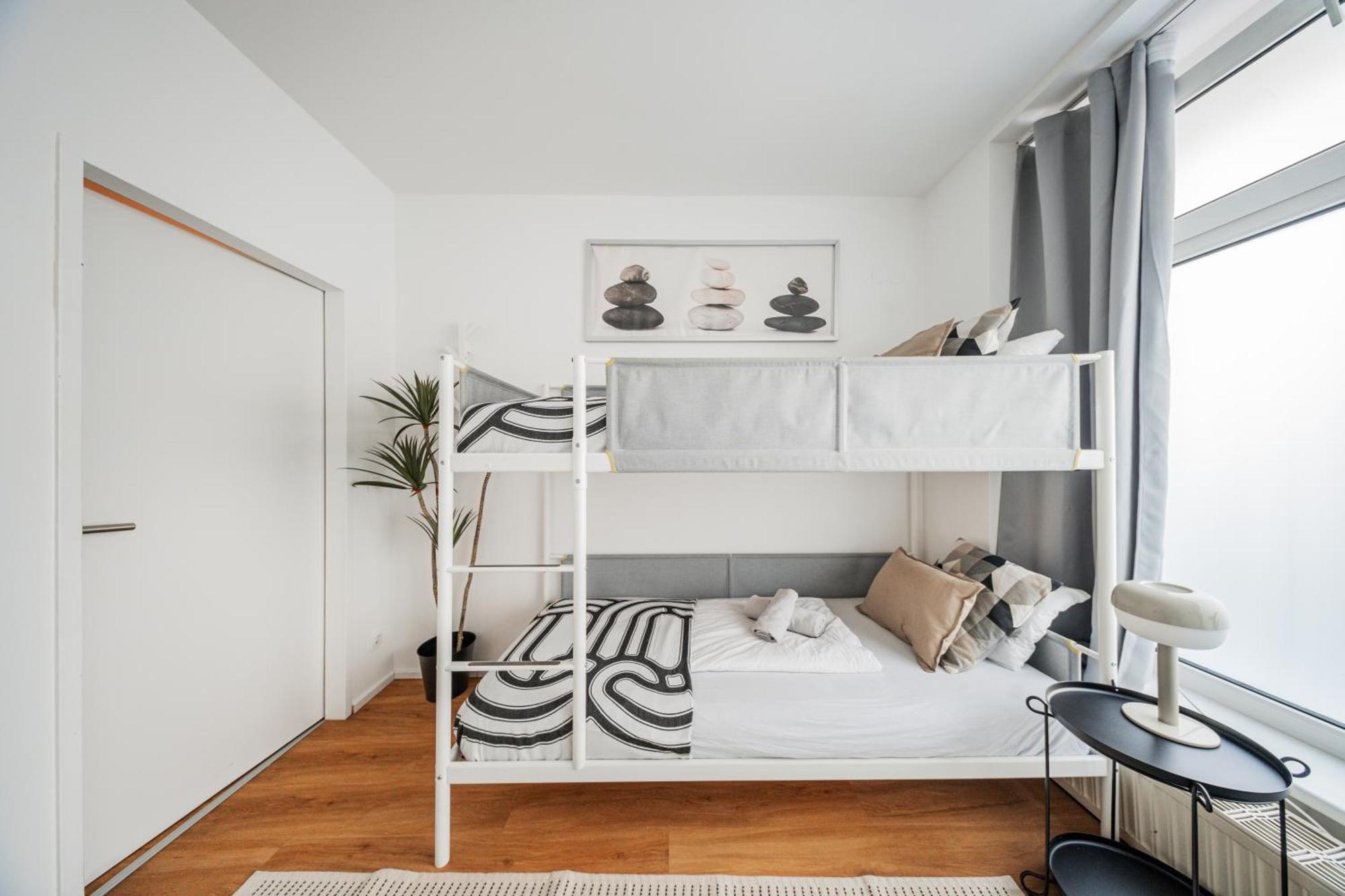 Central Apartment Lofts Виена Екстериор снимка