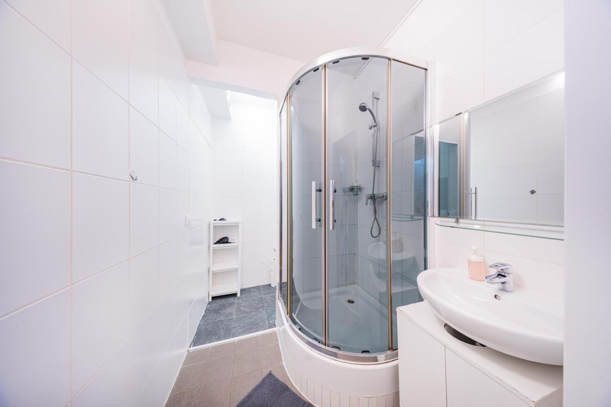 Central Apartment Lofts Виена Екстериор снимка