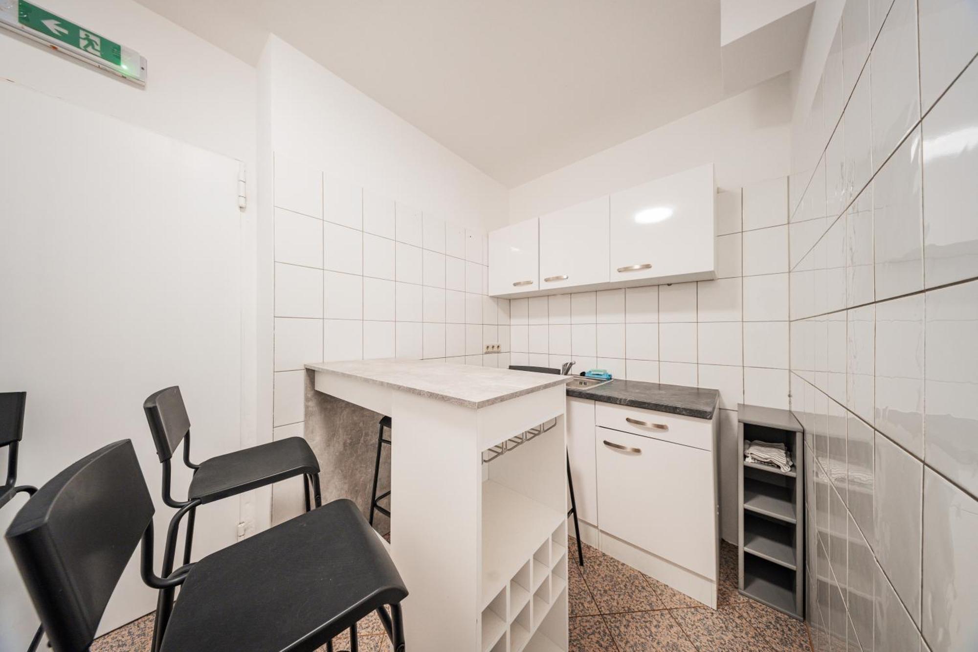 Central Apartment Lofts Виена Екстериор снимка