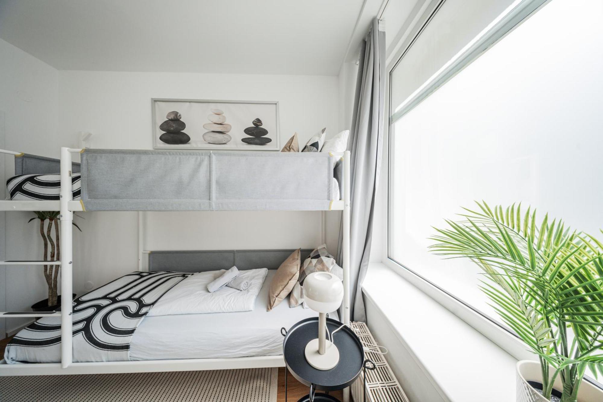 Central Apartment Lofts Виена Екстериор снимка