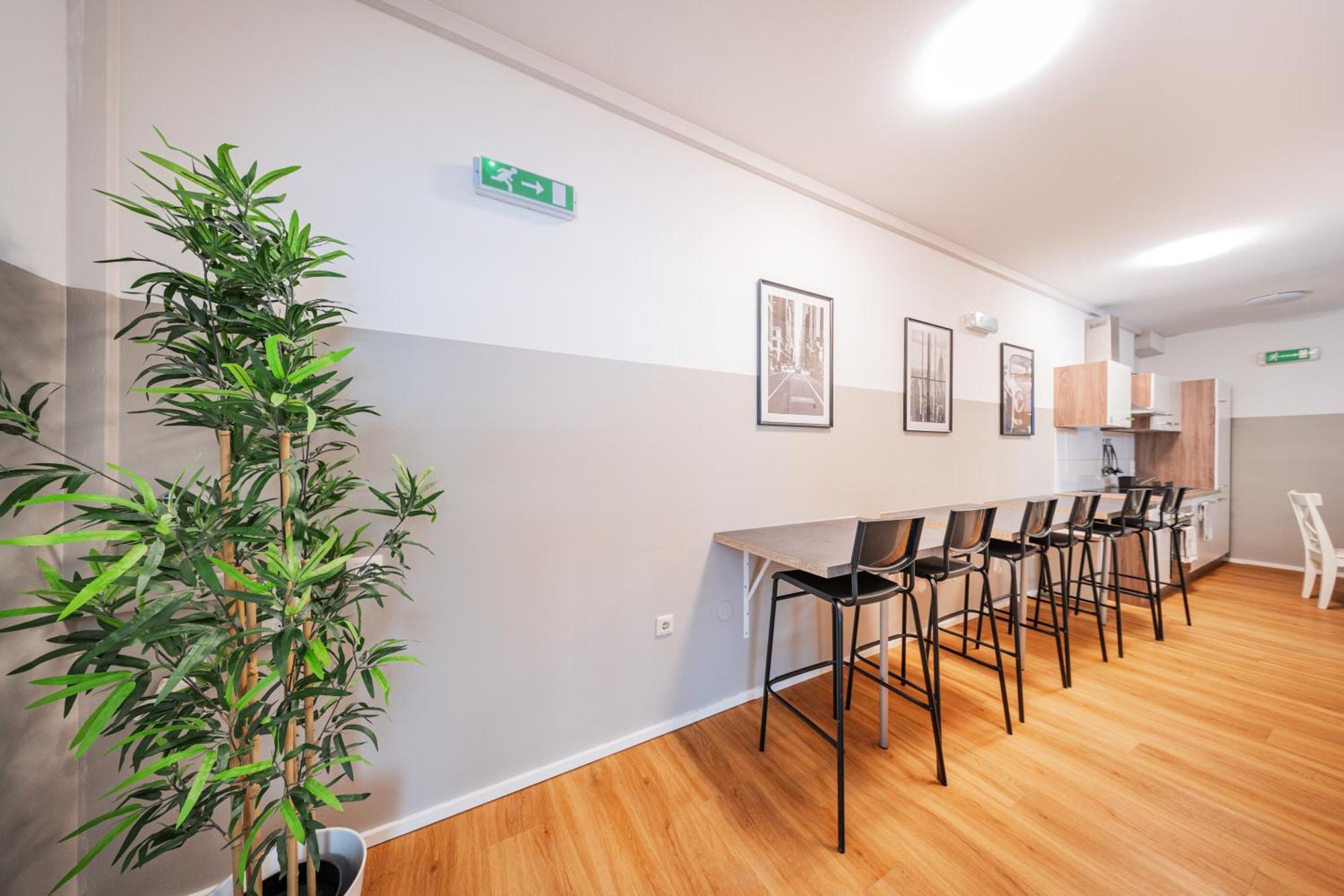 Central Apartment Lofts Виена Екстериор снимка